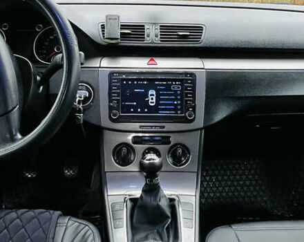 Черный Фольксваген Пассат, объемом двигателя 1.97 л и пробегом 343 тыс. км за 5500 $, фото 5 на Automoto.ua