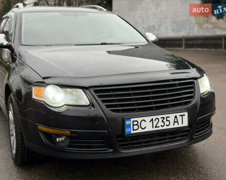 Черный Фольксваген Пассат, объемом двигателя 1.97 л и пробегом 370 тыс. км за 4700 $, фото 16 на Automoto.ua