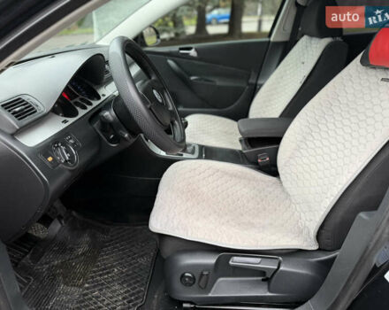 Черный Фольксваген Пассат, объемом двигателя 1.97 л и пробегом 370 тыс. км за 4700 $, фото 48 на Automoto.ua