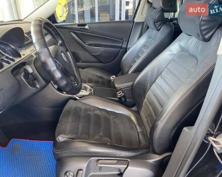 Черный Фольксваген Пассат, объемом двигателя 1.97 л и пробегом 256 тыс. км за 7000 $, фото 16 на Automoto.ua