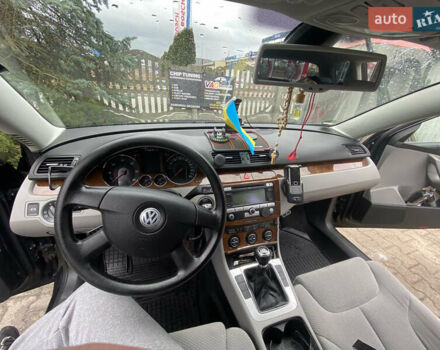 Черный Фольксваген Пассат, объемом двигателя 2 л и пробегом 322 тыс. км за 7500 $, фото 6 на Automoto.ua