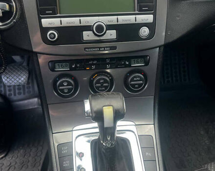 Черный Фольксваген Пассат, объемом двигателя 2 л и пробегом 330 тыс. км за 6600 $, фото 7 на Automoto.ua