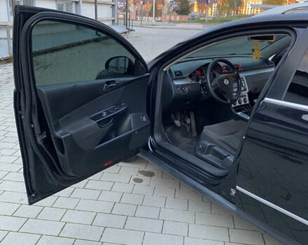 Черный Фольксваген Пассат, объемом двигателя 1.97 л и пробегом 311 тыс. км за 5899 $, фото 17 на Automoto.ua