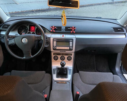 Черный Фольксваген Пассат, объемом двигателя 1.97 л и пробегом 311 тыс. км за 5899 $, фото 20 на Automoto.ua