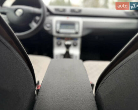 Черный Фольксваген Пассат, объемом двигателя 1.97 л и пробегом 370 тыс. км за 4700 $, фото 37 на Automoto.ua