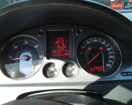 Чорний Фольксваген Пассат, об'ємом двигуна 1.9 л та пробігом 242 тис. км за 7500 $, фото 9 на Automoto.ua