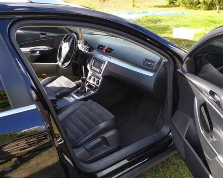 Черный Фольксваген Пассат, объемом двигателя 1.8 л и пробегом 179 тыс. км за 6400 $, фото 6 на Automoto.ua