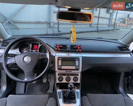 Черный Фольксваген Пассат, объемом двигателя 1.97 л и пробегом 311 тыс. км за 5899 $, фото 19 на Automoto.ua