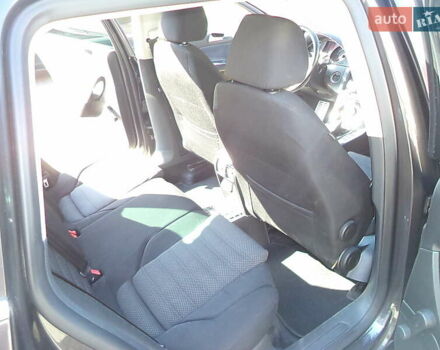 Чорний Фольксваген Пассат, об'ємом двигуна 1.9 л та пробігом 242 тис. км за 7500 $, фото 5 на Automoto.ua