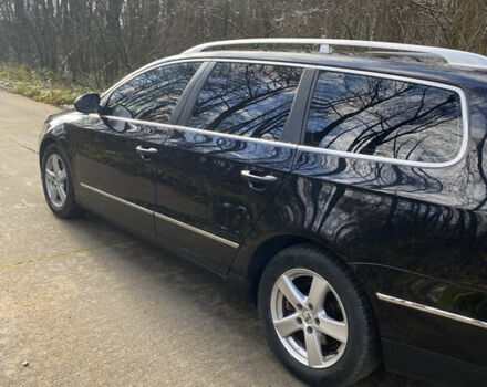 Чорний Фольксваген Пассат, об'ємом двигуна 2 л та пробігом 370 тис. км за 7200 $, фото 2 на Automoto.ua