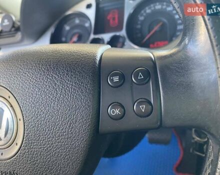 Черный Фольксваген Пассат, объемом двигателя 1.97 л и пробегом 256 тыс. км за 7000 $, фото 30 на Automoto.ua