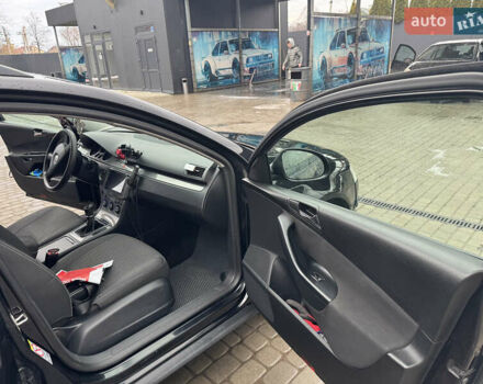 Черный Фольксваген Пассат, объемом двигателя 1.97 л и пробегом 245 тыс. км за 6200 $, фото 17 на Automoto.ua