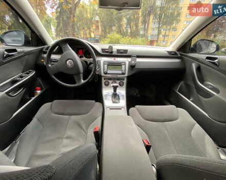 Черный Фольксваген Пассат, объемом двигателя 1.6 л и пробегом 326 тыс. км за 5499 $, фото 15 на Automoto.ua