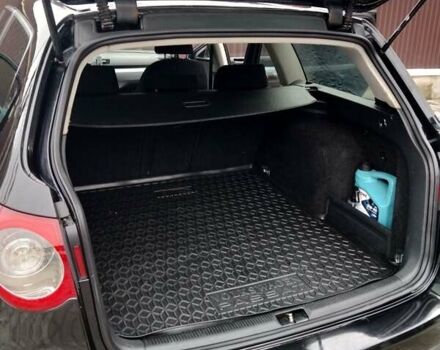 Черный Фольксваген Пассат, объемом двигателя 1.97 л и пробегом 288 тыс. км за 4900 $, фото 9 на Automoto.ua