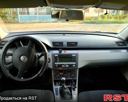 Черный Фольксваген Пассат, объемом двигателя 1.8 л и пробегом 200 тыс. км за 6200 $, фото 5 на Automoto.ua