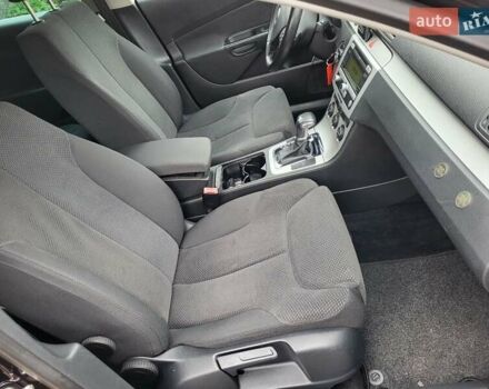 Чорний Фольксваген Пассат, об'ємом двигуна 1.97 л та пробігом 205 тис. км за 8600 $, фото 24 на Automoto.ua