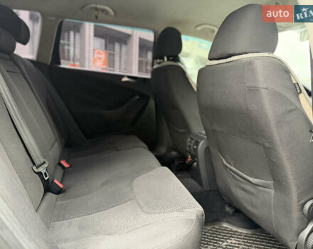 Черный Фольксваген Пассат, объемом двигателя 1.97 л и пробегом 370 тыс. км за 4700 $, фото 58 на Automoto.ua