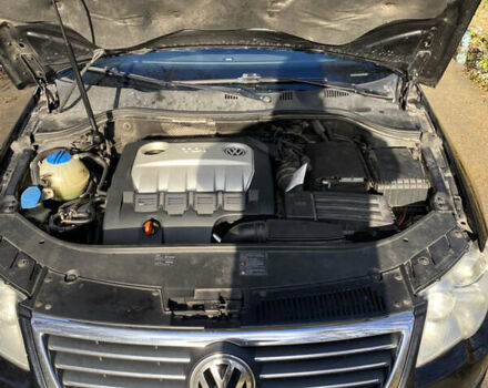 Чорний Фольксваген Пассат, об'ємом двигуна 2 л та пробігом 370 тис. км за 7200 $, фото 10 на Automoto.ua
