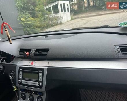 Черный Фольксваген Пассат, объемом двигателя 1.97 л и пробегом 290 тыс. км за 7850 $, фото 7 на Automoto.ua