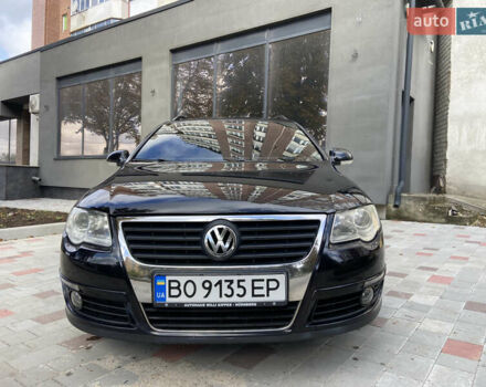 Черный Фольксваген Пассат, объемом двигателя 1.6 л и пробегом 326 тыс. км за 5499 $, фото 1 на Automoto.ua