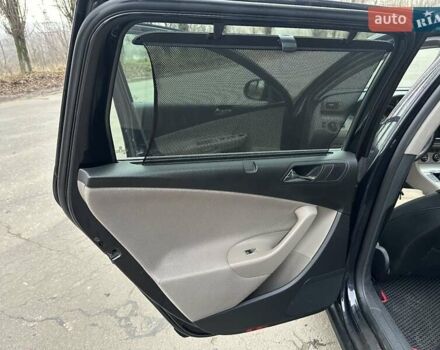 Черный Фольксваген Пассат, объемом двигателя 1.97 л и пробегом 434 тыс. км за 5700 $, фото 9 на Automoto.ua