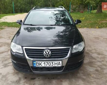 Черный Фольксваген Пассат, объемом двигателя 1.39 л и пробегом 234 тыс. км за 5999 $, фото 19 на Automoto.ua