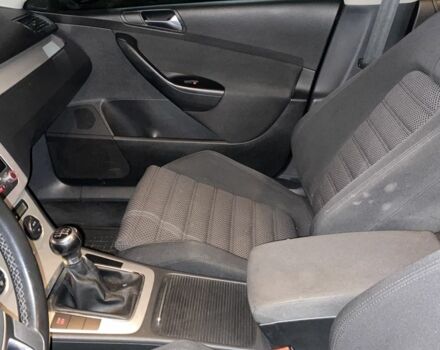 Фольксваген Пассат 2009 в Тернополе на Automoto.ua Черный Фольксваген Пассат, объемом двигателя 1.4 л и пробегом 225 тыс. км за 5000 $, фото 6 на Automoto.ua