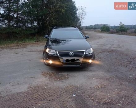 Черный Фольксваген Пассат, объемом двигателя 2 л и пробегом 320 тыс. км за 8100 $, фото 2 на Automoto.ua