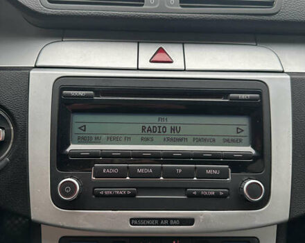 Черный Фольксваген Пассат, объемом двигателя 1.39 л и пробегом 275 тыс. км за 5999 $, фото 18 на Automoto.ua