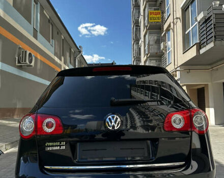 Черный Фольксваген Пассат, объемом двигателя 1.8 л и пробегом 302 тыс. км за 7950 $, фото 1 на Automoto.ua