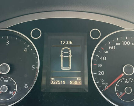 Черный Фольксваген Пассат, объемом двигателя 1.97 л и пробегом 328 тыс. км за 7800 $, фото 64 на Automoto.ua