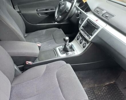 Черный Фольксваген Пассат, объемом двигателя 1.4 л и пробегом 249 тыс. км за 6200 $, фото 21 на Automoto.ua