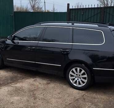 Черный Фольксваген Пассат, объемом двигателя 1.8 л и пробегом 280 тыс. км за 7000 $, фото 8 на Automoto.ua