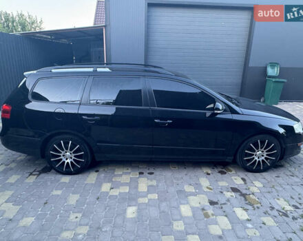 Черный Фольксваген Пассат, объемом двигателя 1.97 л и пробегом 260 тыс. км за 8200 $, фото 1 на Automoto.ua