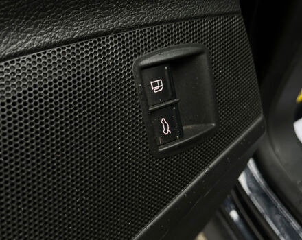 Черный Фольксваген Пассат, объемом двигателя 2 л и пробегом 198 тыс. км за 7600 $, фото 11 на Automoto.ua