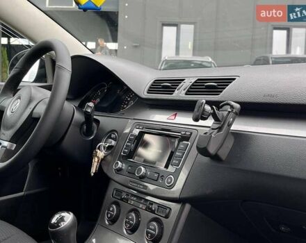 Черный Фольксваген Пассат, объемом двигателя 2 л и пробегом 366 тыс. км за 8290 $, фото 13 на Automoto.ua