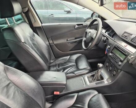 Чорний Фольксваген Пассат, об'ємом двигуна 1.97 л та пробігом 281 тис. км за 6555 $, фото 8 на Automoto.ua