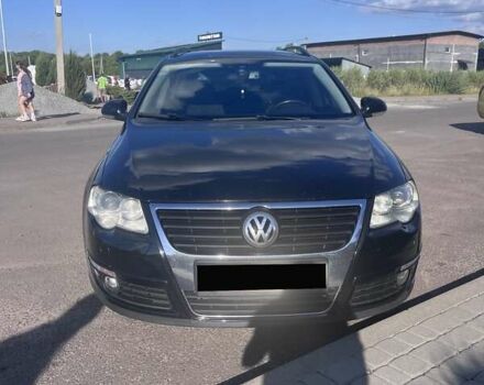 Черный Фольксваген Пассат, объемом двигателя 1.97 л и пробегом 326 тыс. км за 7400 $, фото 1 на Automoto.ua