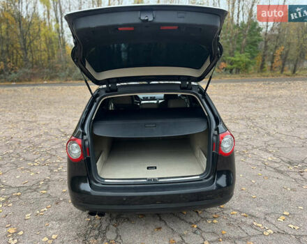 Черный Фольксваген Пассат, объемом двигателя 1.8 л и пробегом 245 тыс. км за 6999 $, фото 32 на Automoto.ua