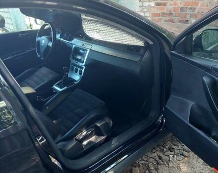 Черный Фольксваген Пассат, объемом двигателя 2 л и пробегом 265 тыс. км за 9900 $, фото 2 на Automoto.ua