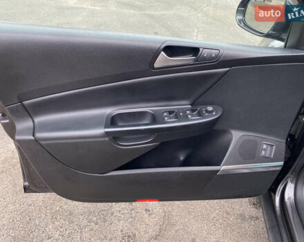 Чорний Фольксваген Пассат, об'ємом двигуна 1.97 л та пробігом 232 тис. км за 8700 $, фото 8 на Automoto.ua