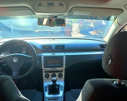 Черный Фольксваген Пассат, объемом двигателя 2 л и пробегом 404 тыс. км за 7300 $, фото 10 на Automoto.ua