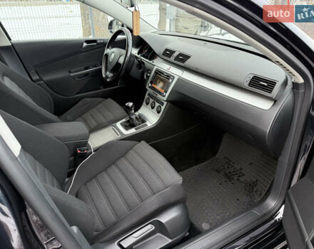 Черный Фольксваген Пассат, объемом двигателя 1.39 л и пробегом 238 тыс. км за 5950 $, фото 46 на Automoto.ua