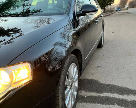 Черный Фольксваген Пассат, объемом двигателя 1.8 л и пробегом 225 тыс. км за 7350 $, фото 5 на Automoto.ua