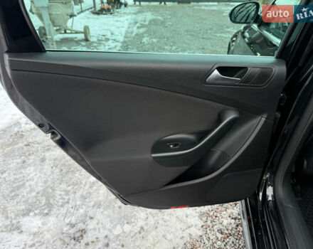 Черный Фольксваген Пассат, объемом двигателя 1.39 л и пробегом 238 тыс. км за 5950 $, фото 37 на Automoto.ua