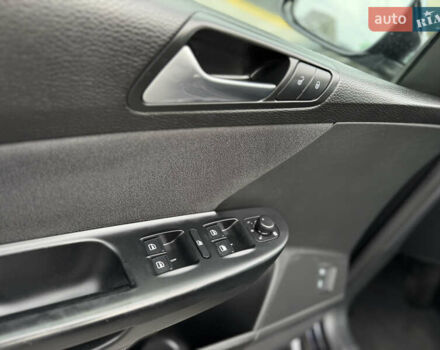 Черный Фольксваген Пассат, объемом двигателя 1.4 л и пробегом 246 тыс. км за 6400 $, фото 43 на Automoto.ua