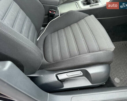 Черный Фольксваген Пассат, объемом двигателя 1.39 л и пробегом 238 тыс. км за 5950 $, фото 48 на Automoto.ua