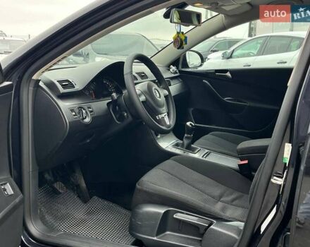 Черный Фольксваген Пассат, объемом двигателя 2 л и пробегом 366 тыс. км за 8290 $, фото 43 на Automoto.ua