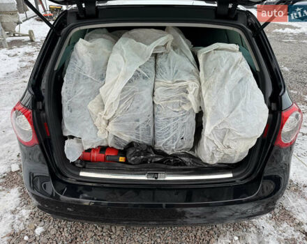 Черный Фольксваген Пассат, объемом двигателя 1.39 л и пробегом 238 тыс. км за 5950 $, фото 23 на Automoto.ua