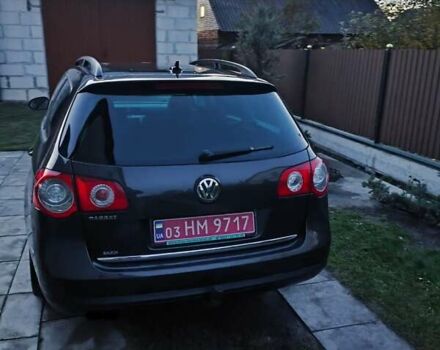 Чорний Фольксваген Пассат, об'ємом двигуна 2 л та пробігом 240 тис. км за 7300 $, фото 2 на Automoto.ua